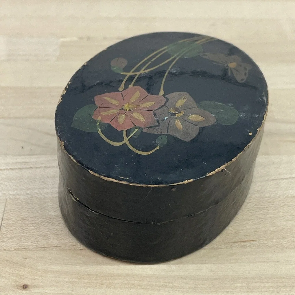 Vtg Trinket Box Paper Mache‎ Hand Painted Lacquered Butterfly Floral Oval Lid